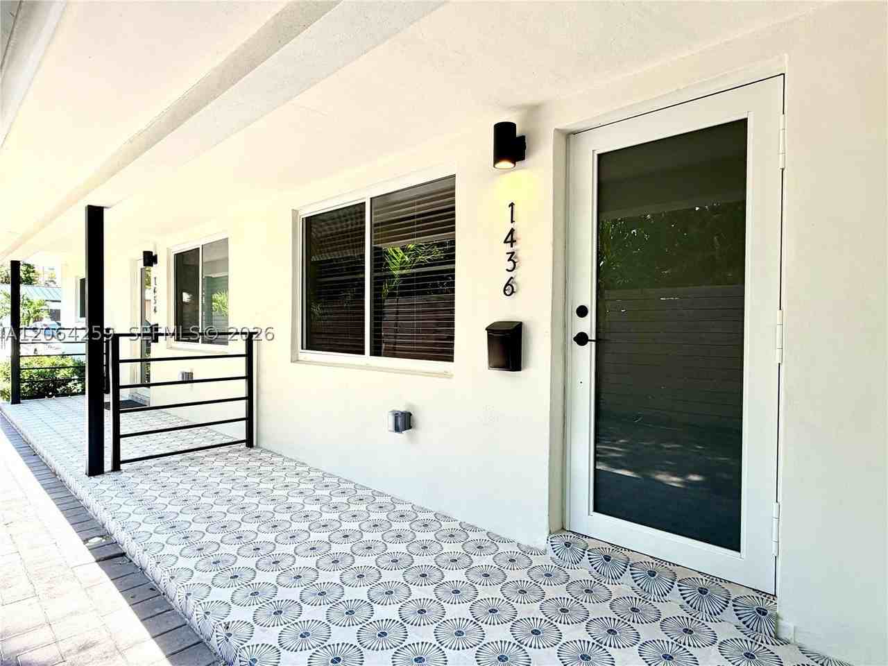 1436 Nw 52nd St #0 - Photo 5 of 27