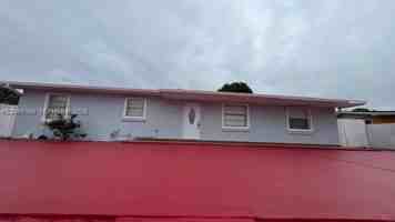 featured image of 4722 Nw 192nd Ter