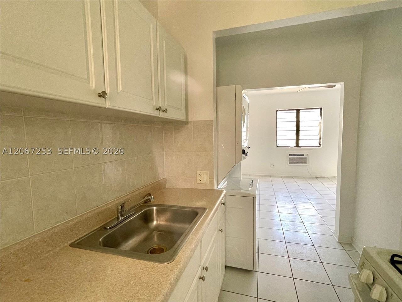 411 Meridian Ave #7 - Photo 6 of 10
