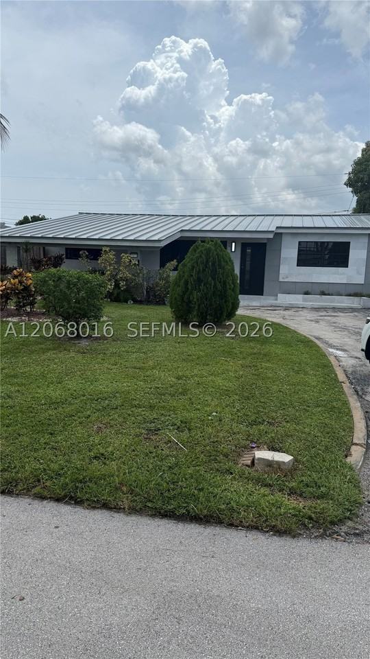 7672 Kismet St - Photo 5 of 29