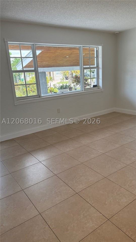 7672 Kismet St - Photo 7 of 29