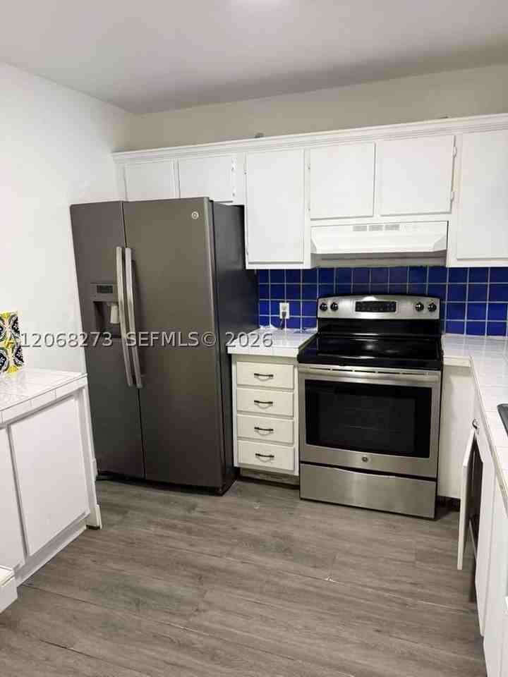 11905 Ne 2nd Ave #C106 - Photo 4 of 18