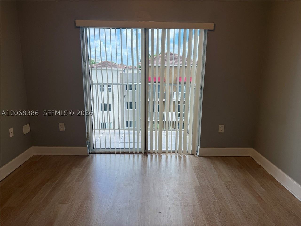 11060 Sw 196th St #511 - Photo 4 of 18