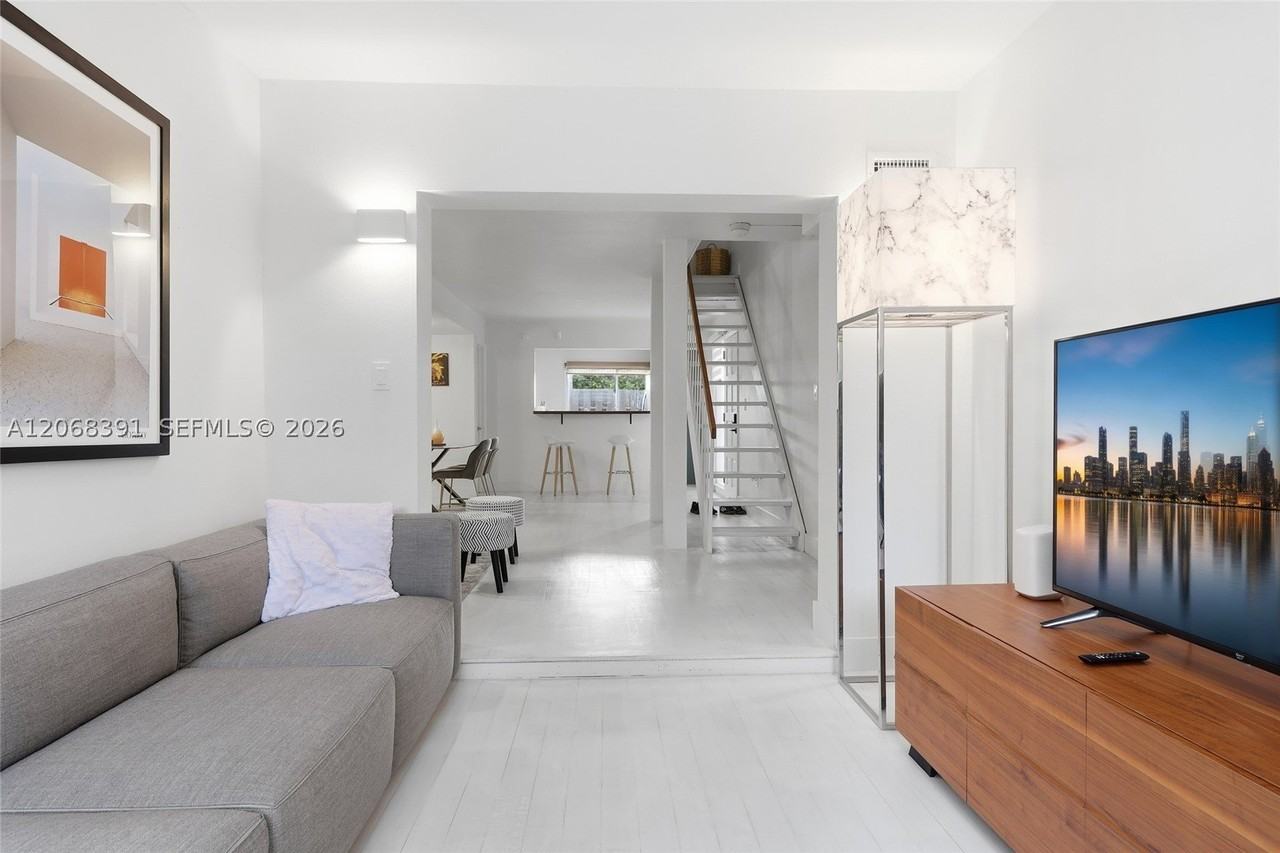 8823 Ne 4th Avenue Rd #8823 - Photo 5 of 19