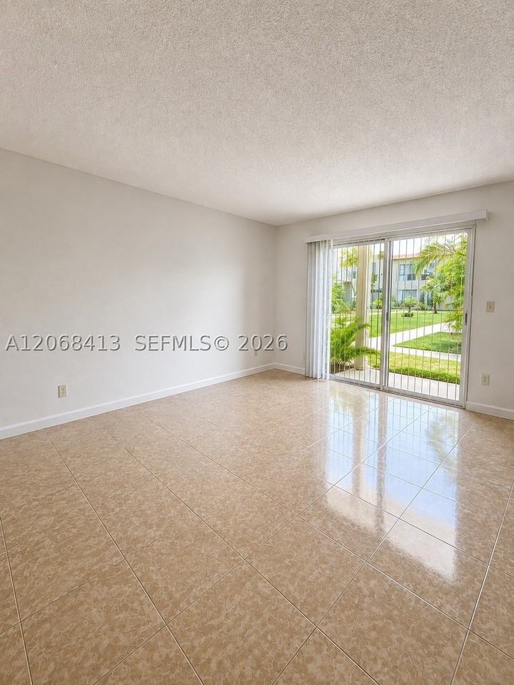 1500 N Congress Ave #C17 - Photo 3 of 5