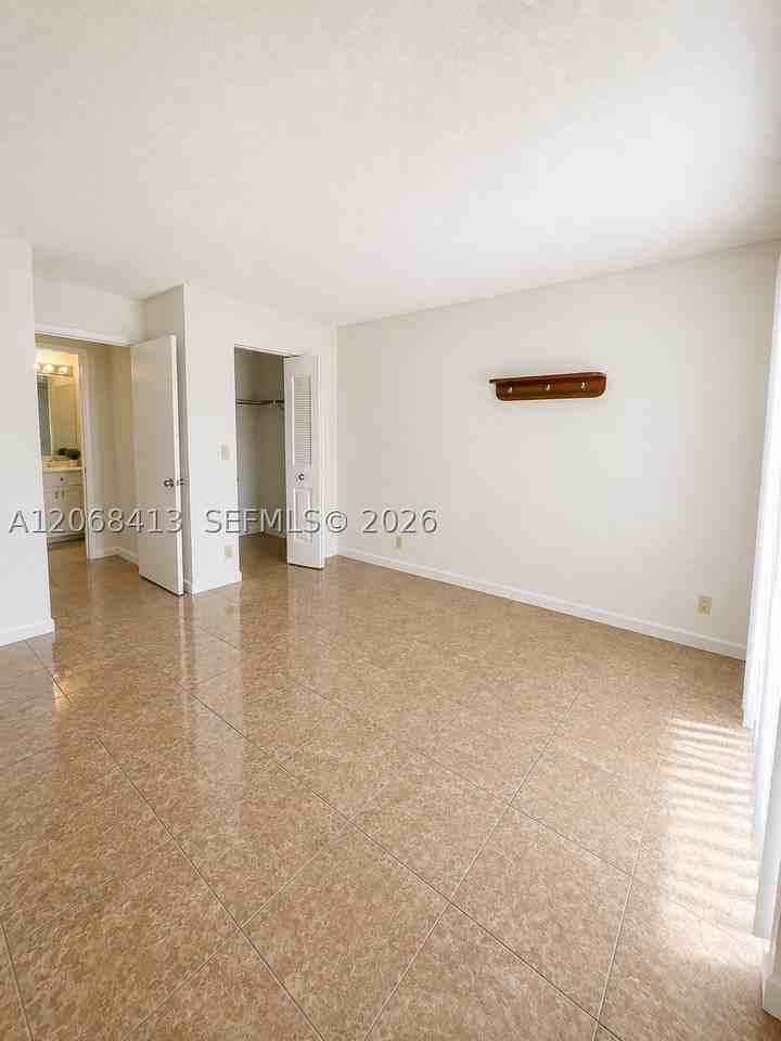 1500 N Congress Ave #C17 - Photo 4 of 5
