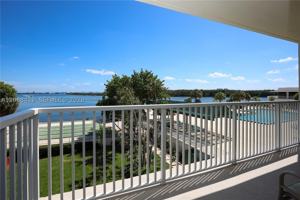 featured image of 300 Bayview Dr #216