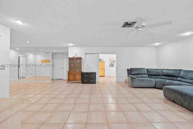 7507 Ace Rd N - Photo 7 of 25