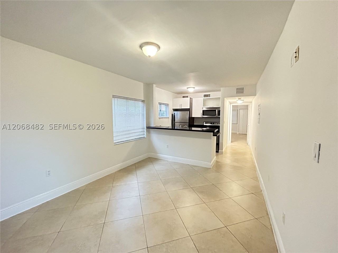 1034 Lenox Ave #10 - Photo 6 of 12