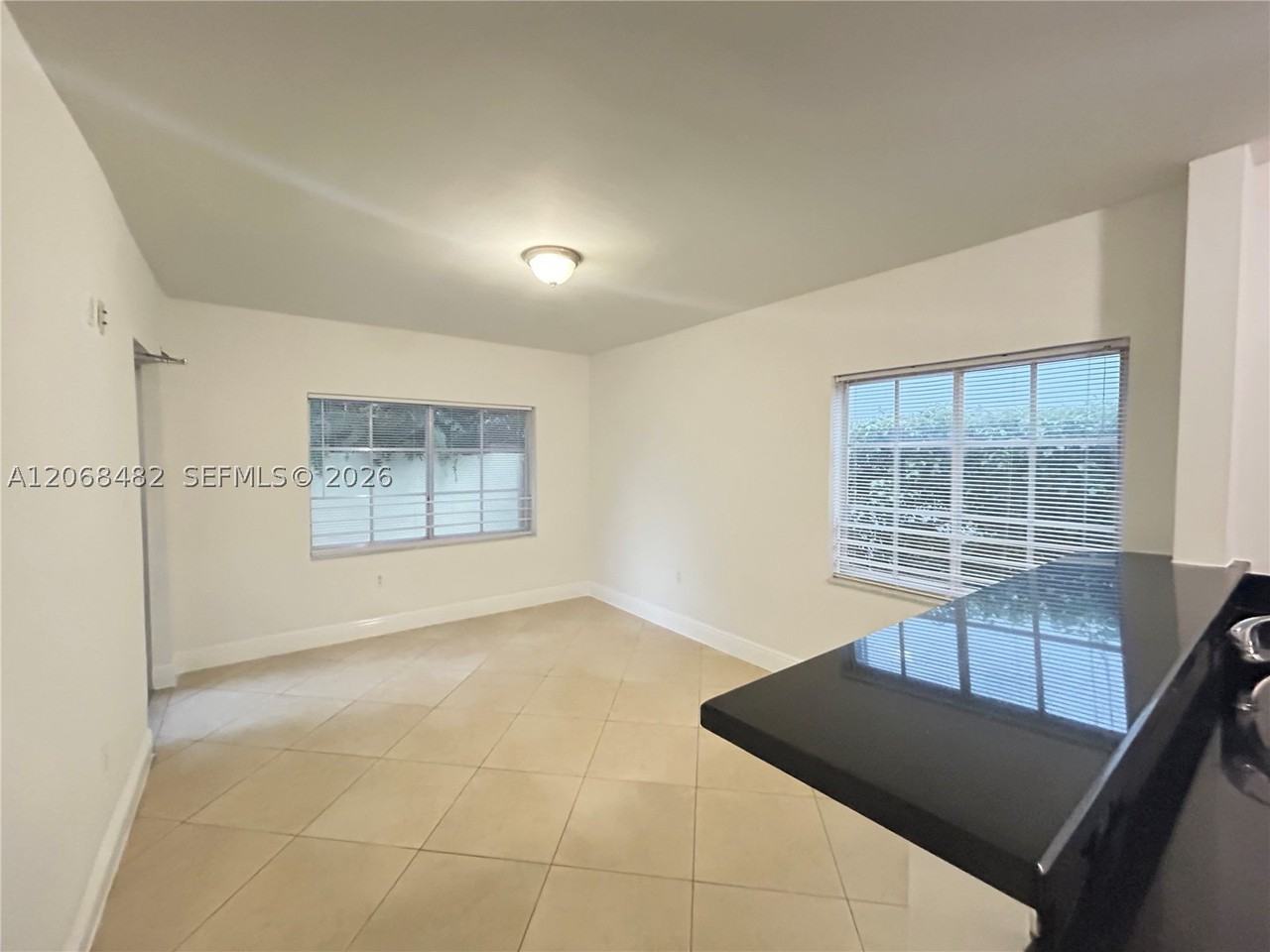 1034 Lenox Ave #10 - Photo 7 of 12