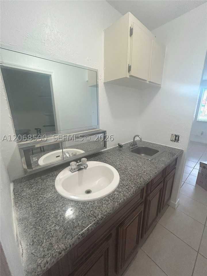 6950 Nw 186th St #2-117A - Photo 6 of 11