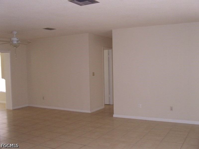 217 Jayview Ave - Photo 2 of 11