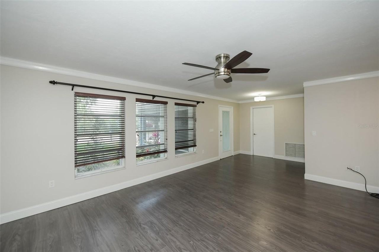 1625 Bay Hill Cir - Photo 7 of 36