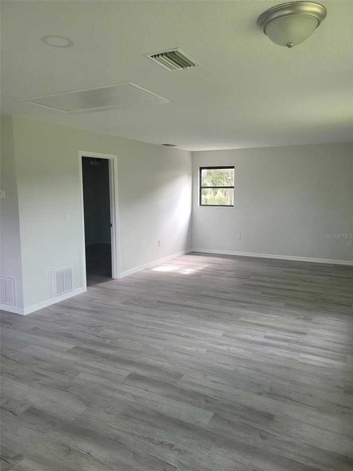 2331 Mission Valley Blvd - Photo 3 of 10