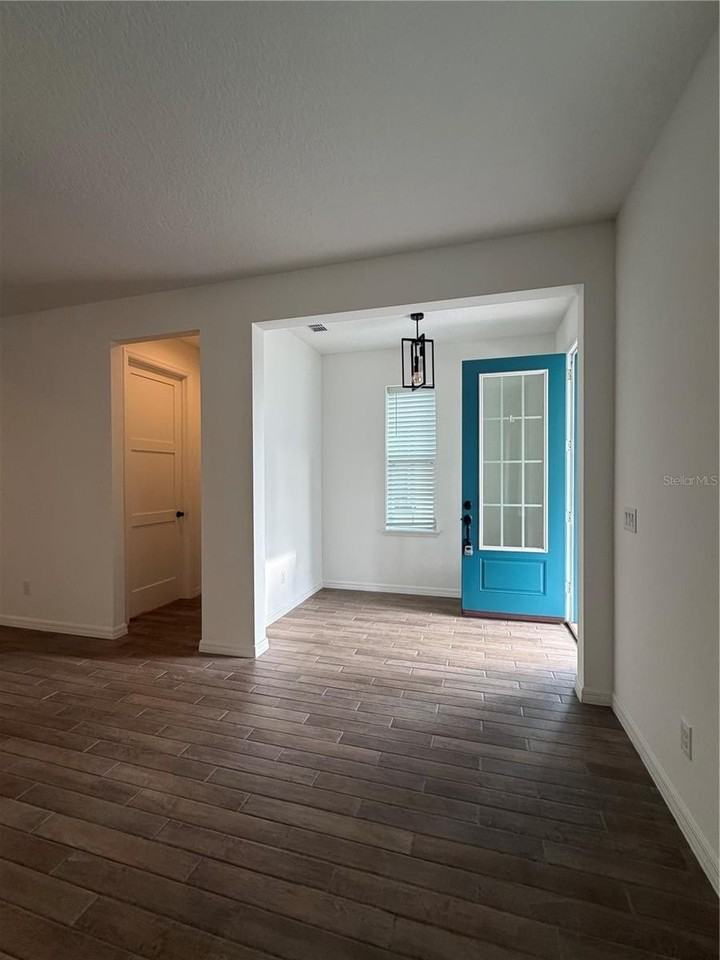 8210 Nemours Pkwy - Photo 3 of 24