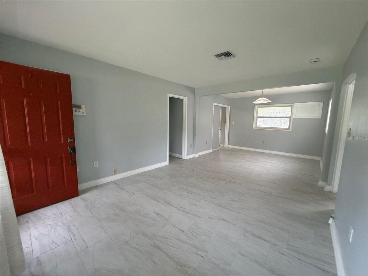 710 Winthrop Pl - Photo 3 of 29