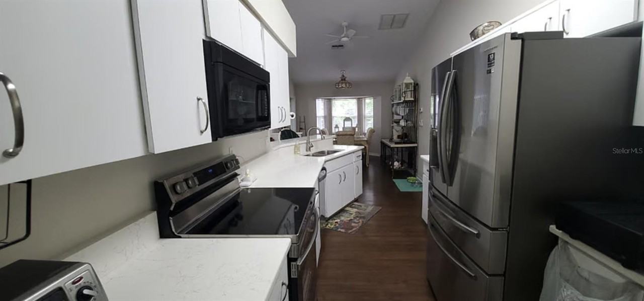 2534 N Brentwood Cir - Photo 4 of 20