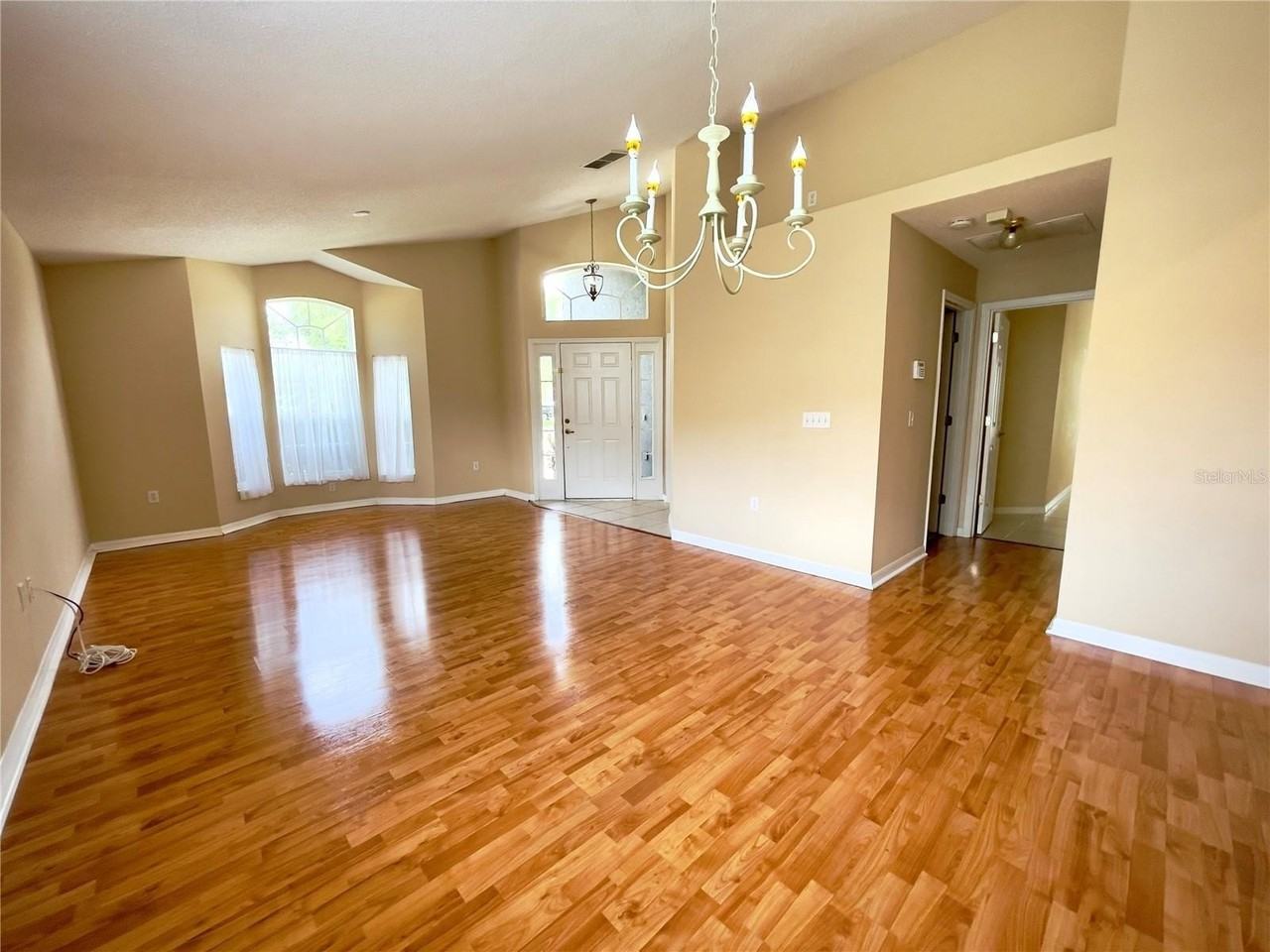 834 Seneca Meadows Rd - Photo 4 of 25