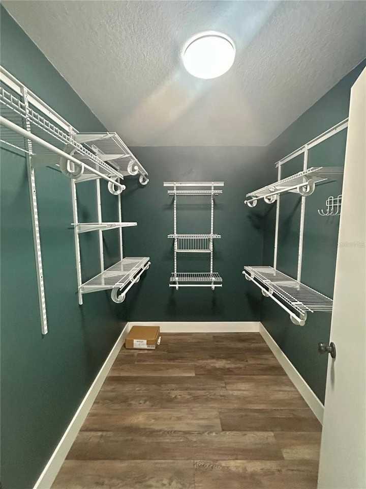 770 Sw 125th Ave - Photo 5 of 13