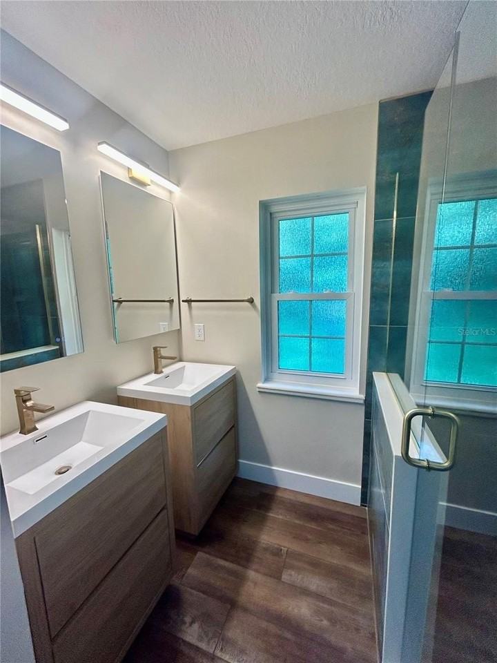 770 Sw 125th Ave - Photo 6 of 13