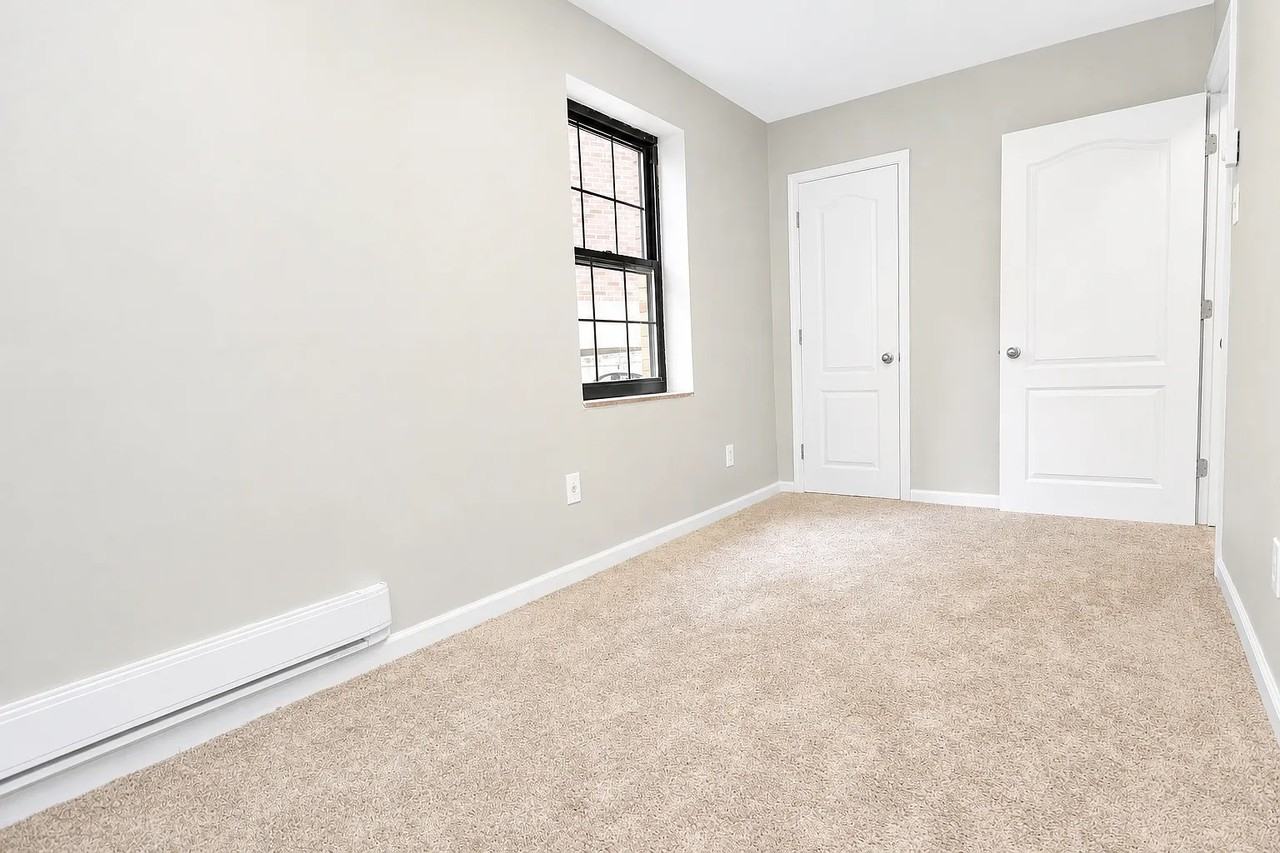 6201 FIFTH AVENUEAPT B-3 #B03 - Photo 4 of 7