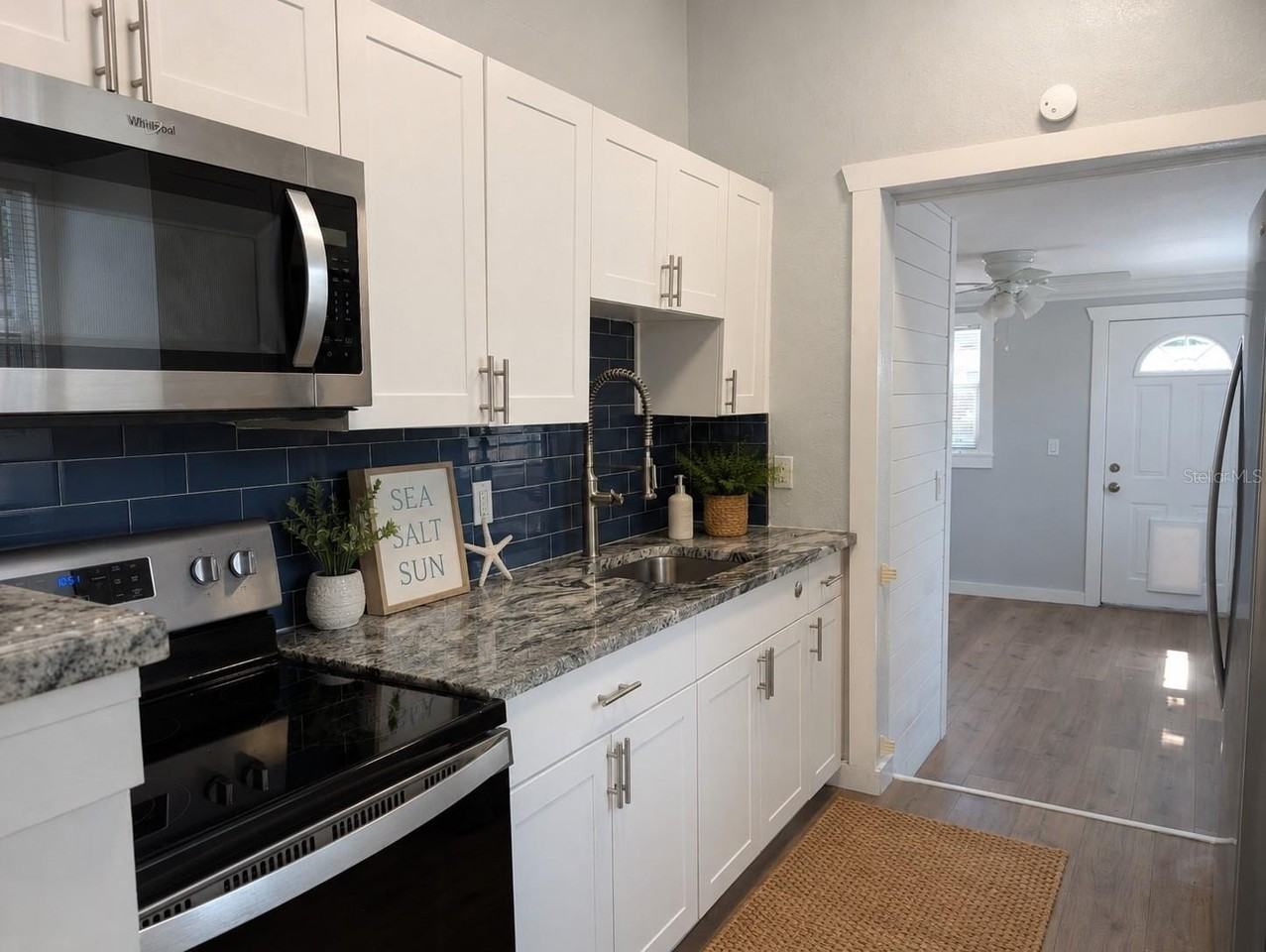 5005 Newton Ave S - Photo 7 of 42