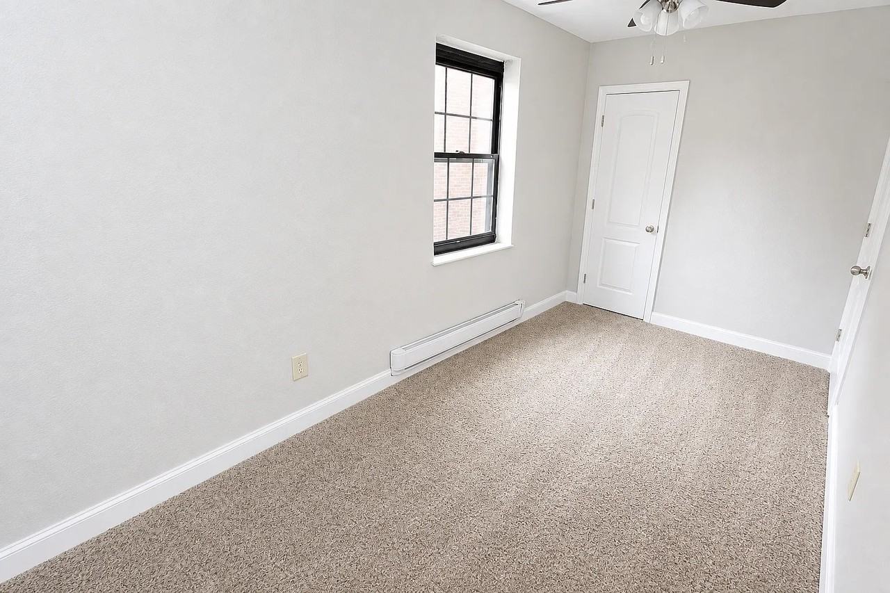 6201 FIFTH AVENUEAPT A-3 #A03 - Photo 5 of 9