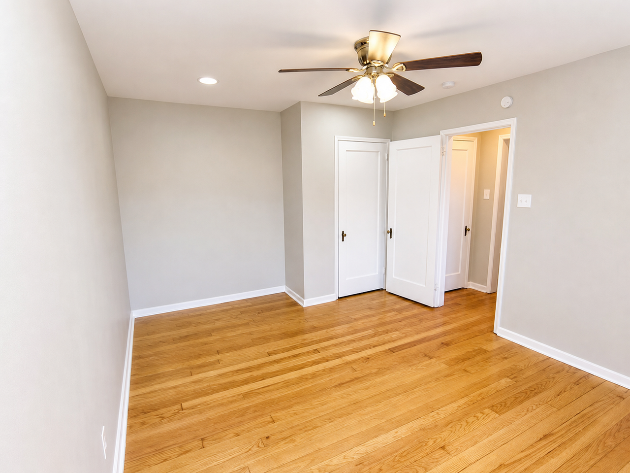 5615 ELLSWORTH AVENUEAPT E-33 #E33 - Photo 5 of 10