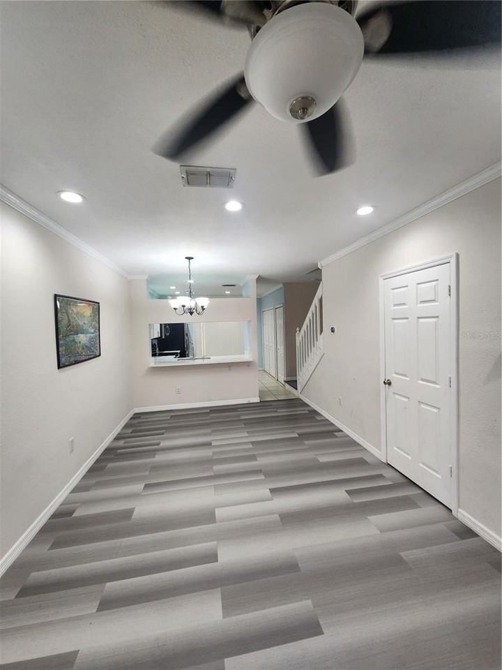 8637 Hunters Key Cir #8637 - Photo 5 of 33