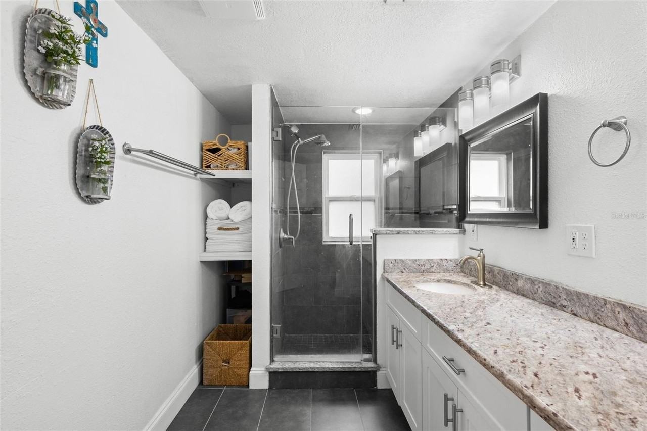 3822 W Euclid Ave - Photo 7 of 18