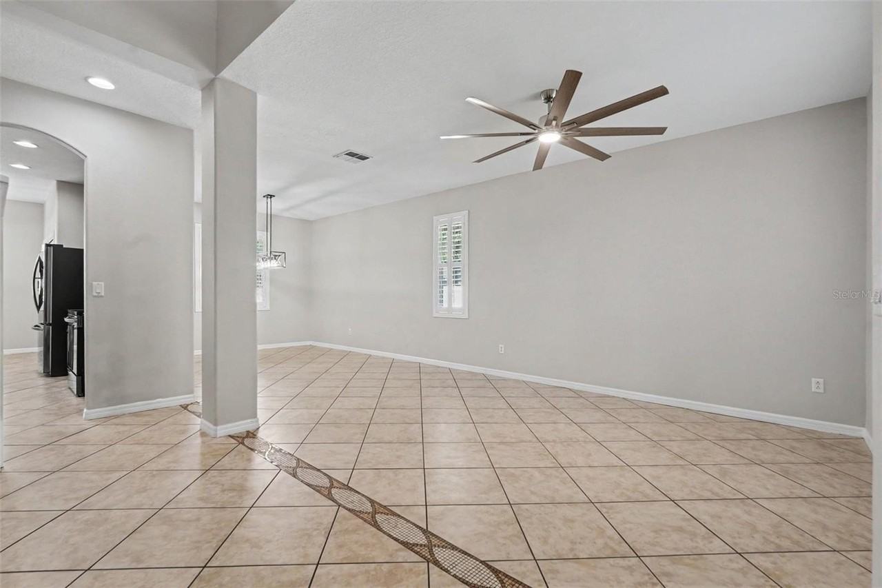 301 Fern Gulley Dr - Photo 5 of 27