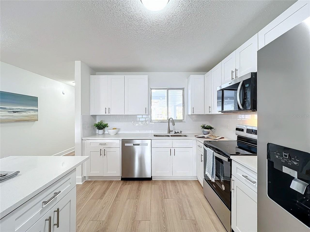 3932 Ashwood Ln #42 - Photo 6 of 30