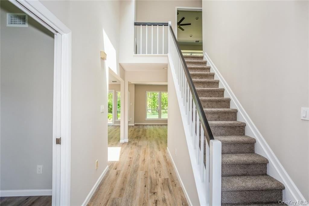 9 N Mcconnell Ave - Photo 2 of 20