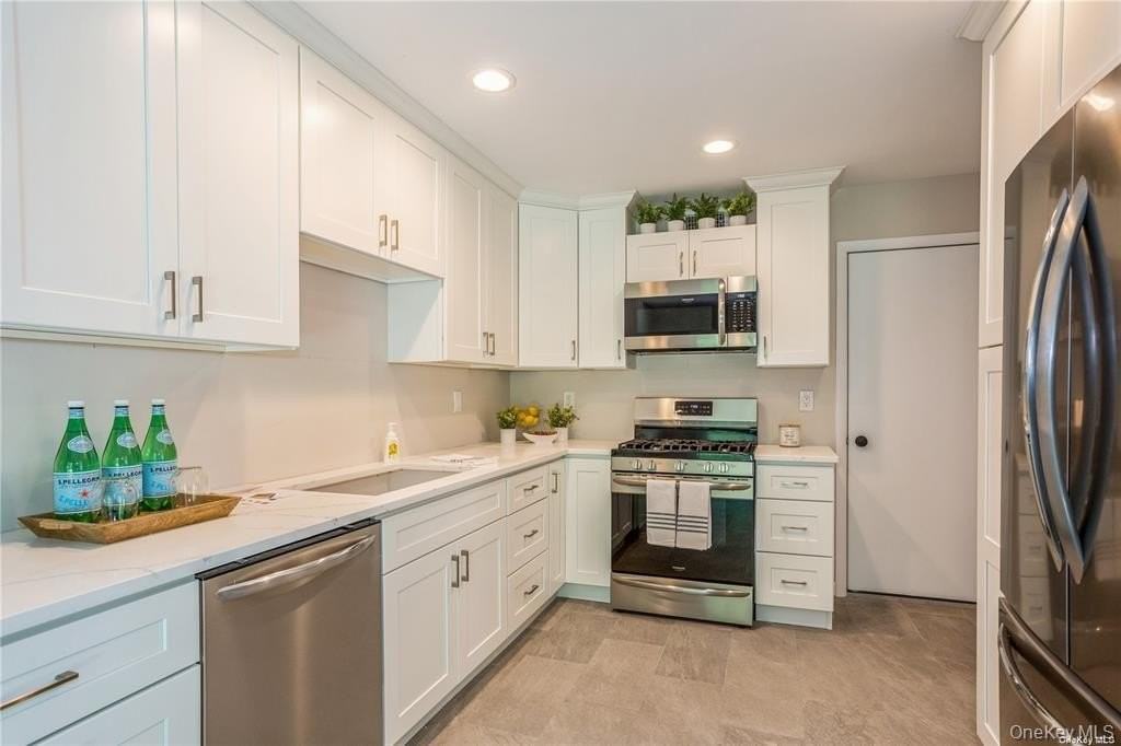 9 N Mcconnell Ave - Photo 7 of 20