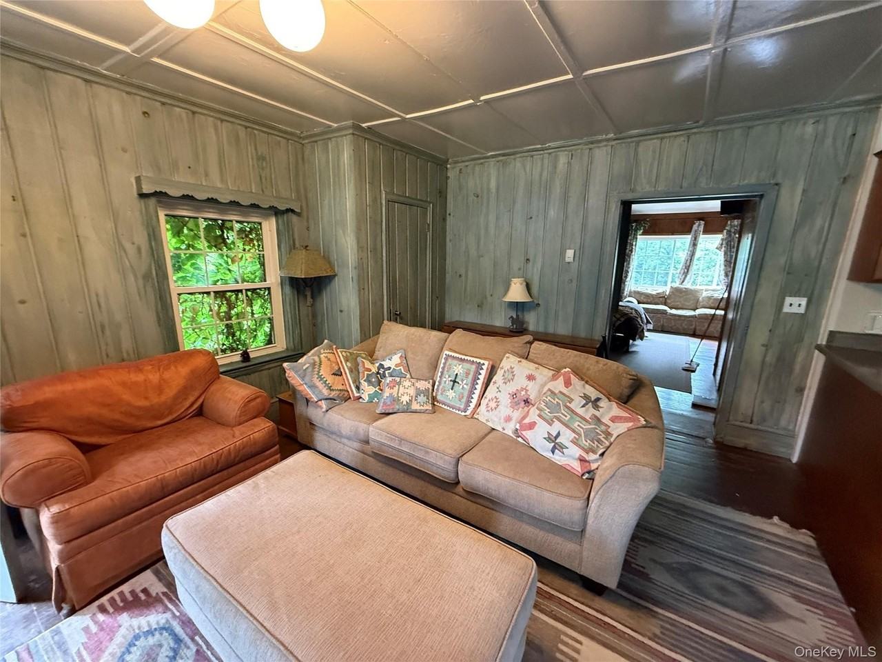 649 Lakes Rd - Photo 3 of 14