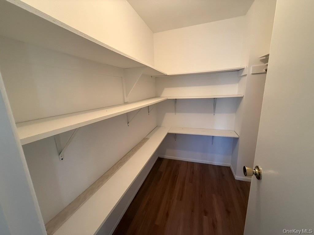 31 Stanford Ct - Photo 7 of 15