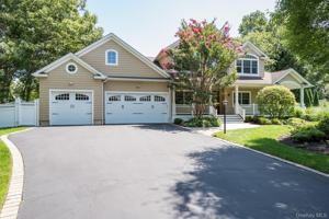 featured image of 12 Glenridge Ln