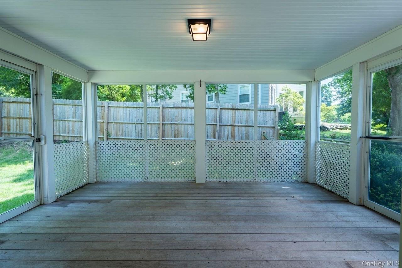 23 Salem Rd - Photo 5 of 12