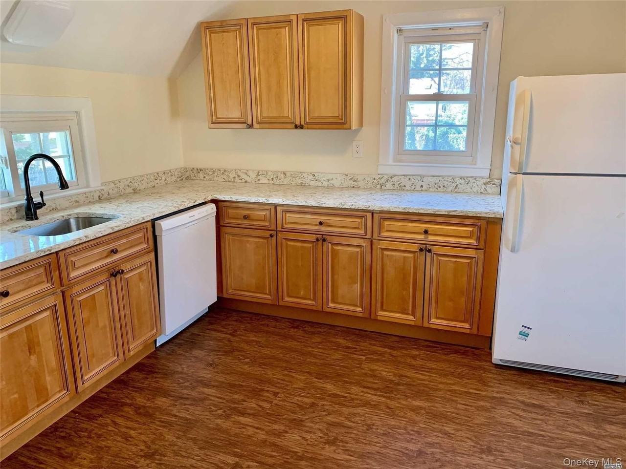 63 W Neck Rd #2ndFL - Photo 2 of 15