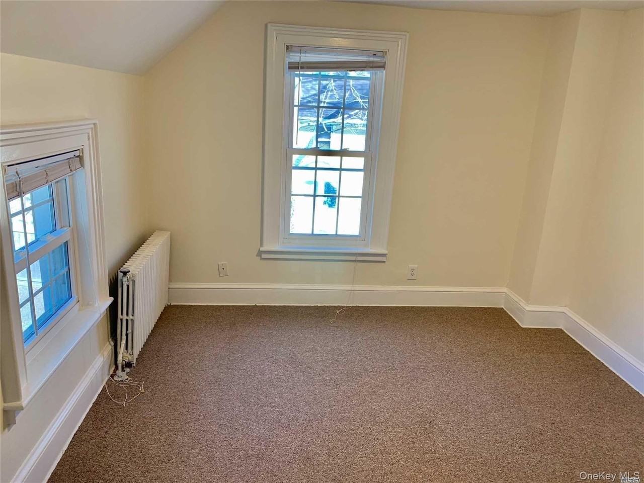 63 W Neck Rd #2ndFL - Photo 5 of 15