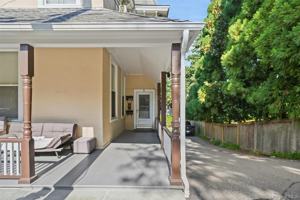 featured image of 31 N Eckar St #3