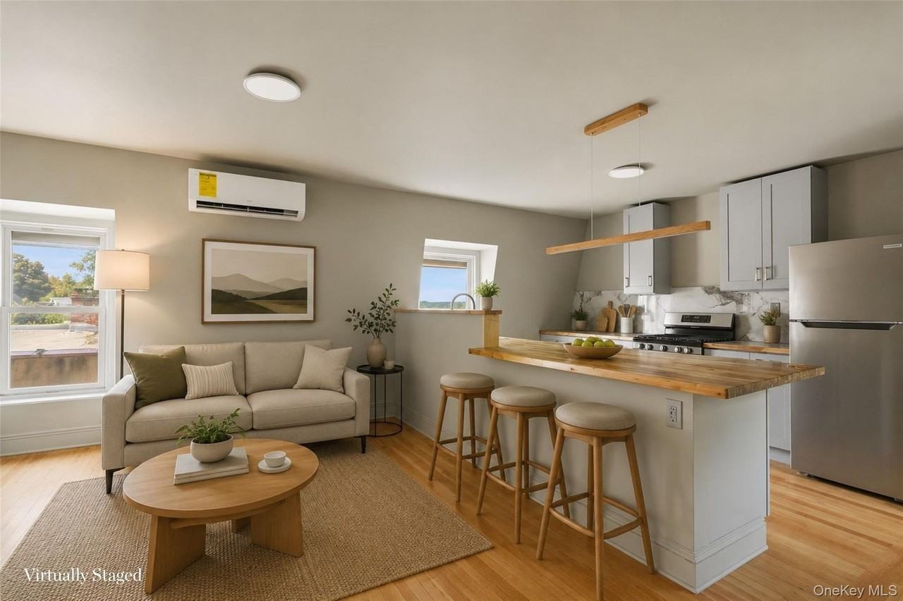31 N Eckar St #3 - Photo 3 of 14