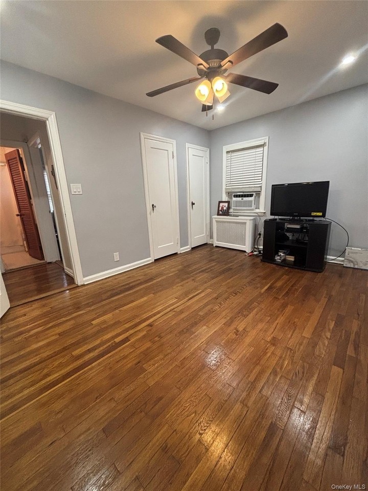 22740 113th Dr - Photo 4 of 11