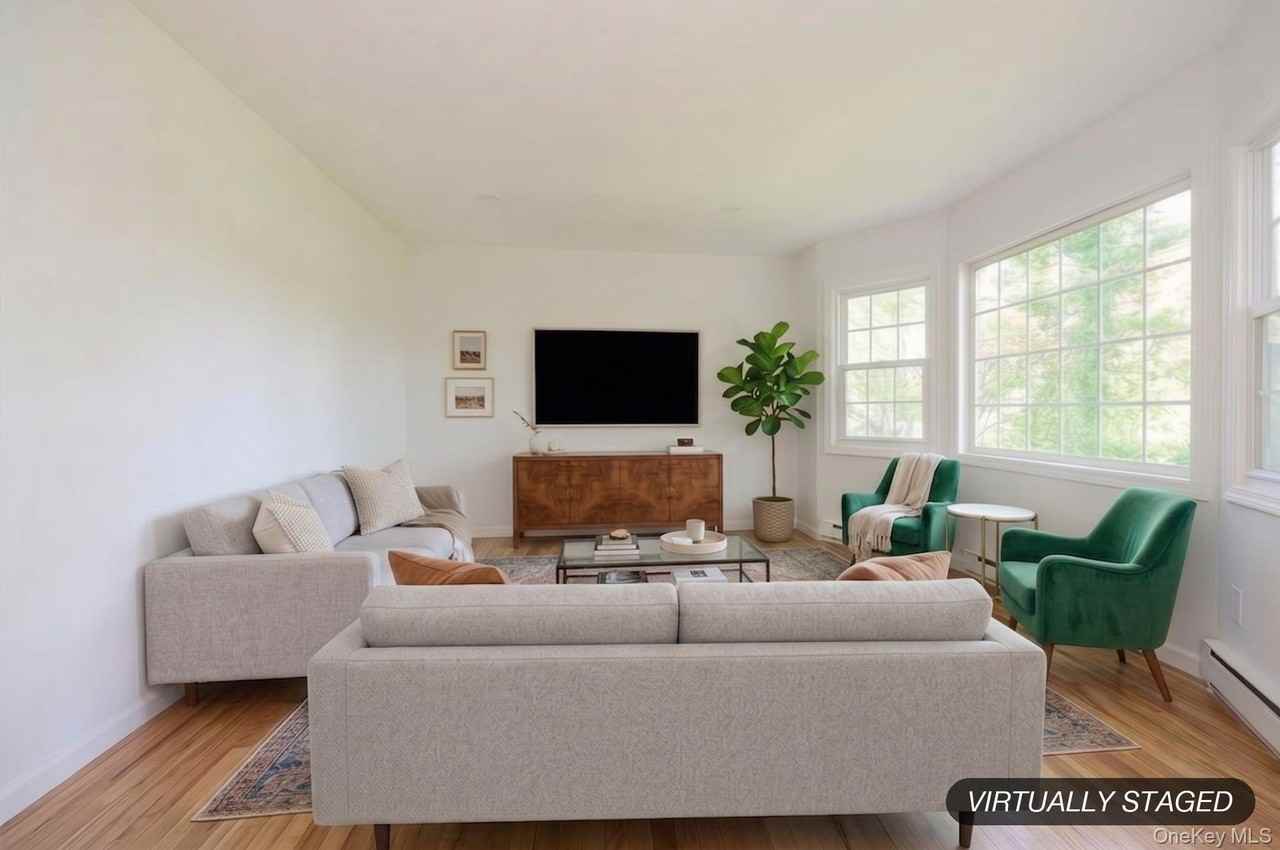 43 Evert St - Photo 6 of 30