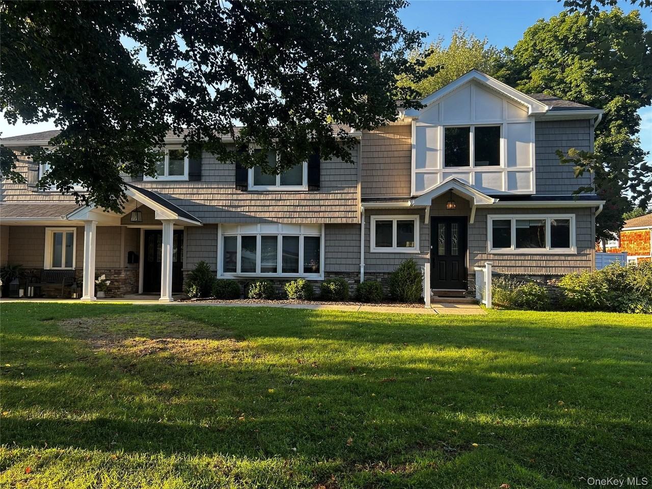 10 Evelyn Dr