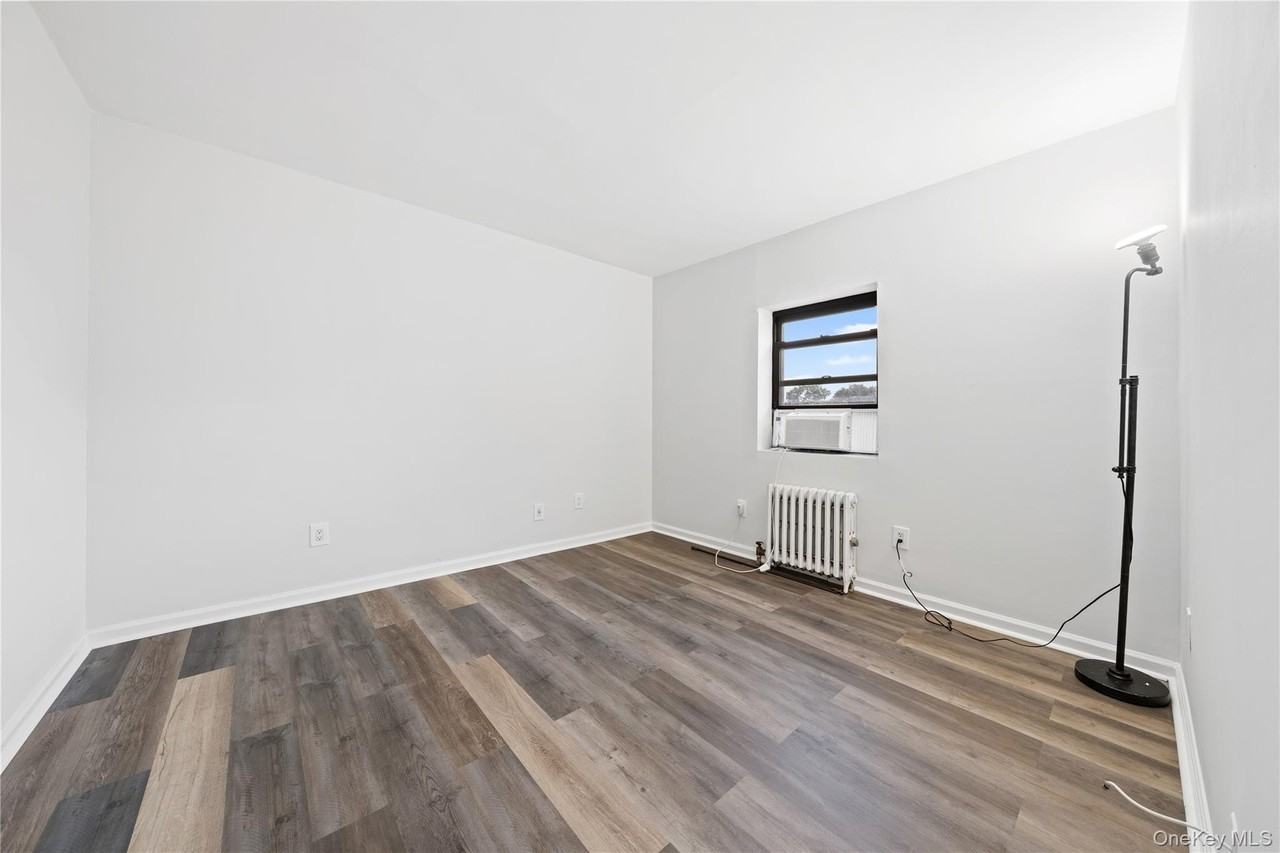 240 Halstead Ave #A3 - Photo 5 of 14