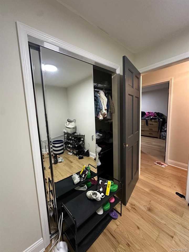 10144 98th St - Photo 6 of 12