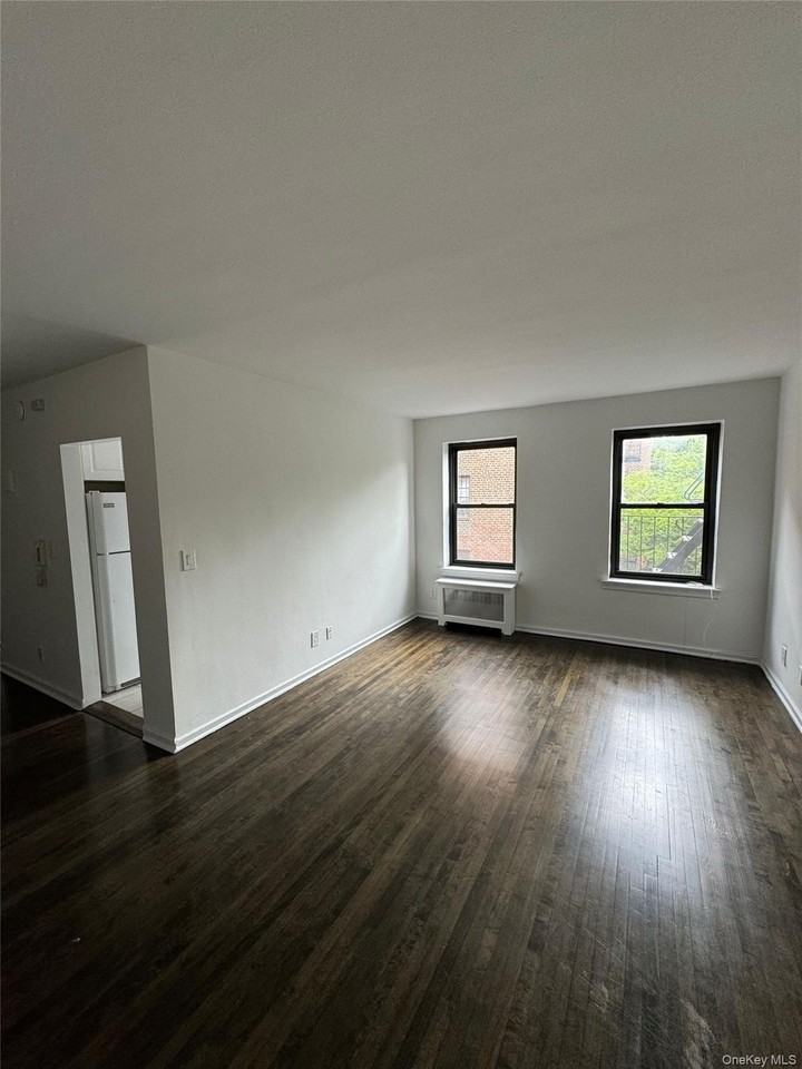 65 Old Mamaroneck Rd #4R - Photo 3 of 6