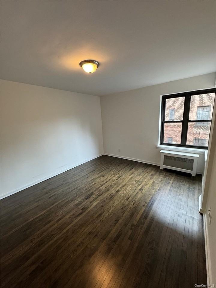 65 Old Mamaroneck Rd #4R - Photo 5 of 6