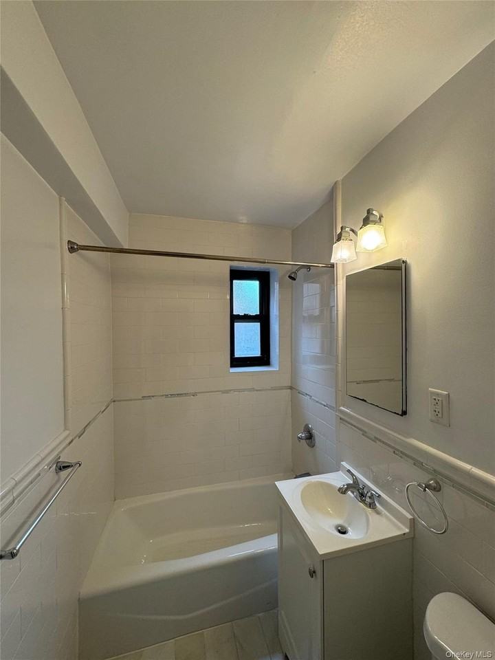 65 Old Mamaroneck Rd #4R - Photo 6 of 6